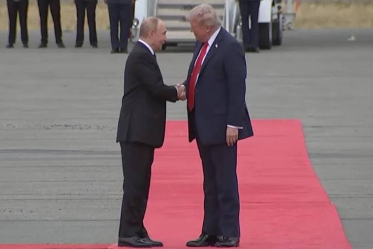 Trump y Putin se reúnen en Alaska para tratar tema de guerra en Ucrania