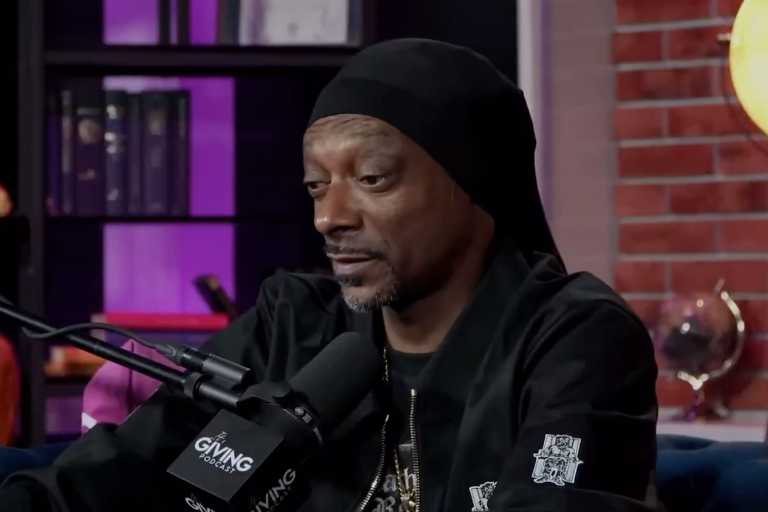 Se pronuncia Snoop Dogg contra inclusión LGBTQ+ en películas infantiles