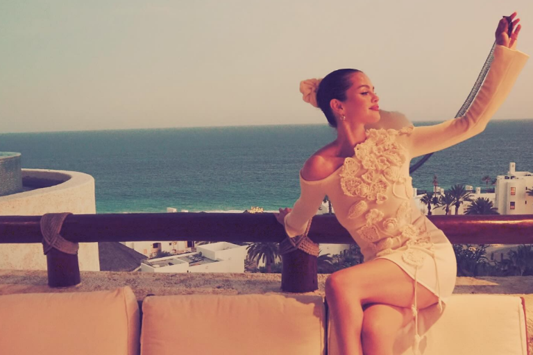Disfruta Selena Gomez su despedida de soltera en las playas de Los Cabos