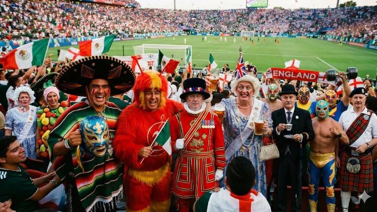 La afición entre Inglaterra vs México.