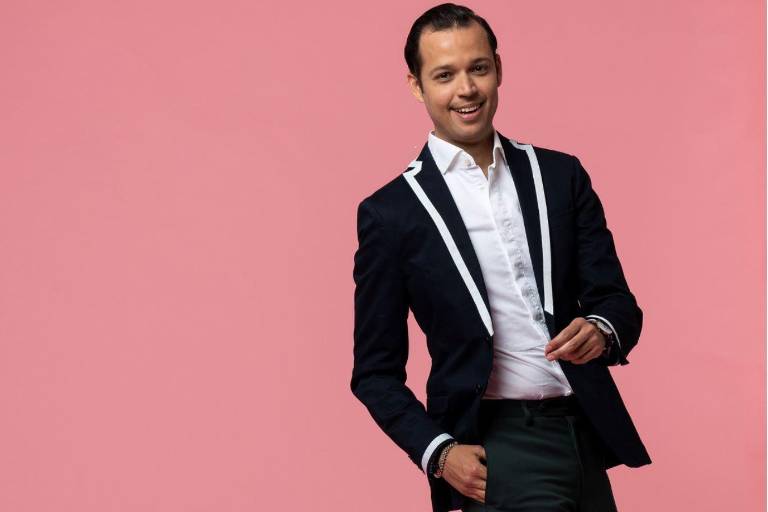 El diseñador sinaloense Andrés Romo participa por tercera vez en la Semana de la Moda de Roma