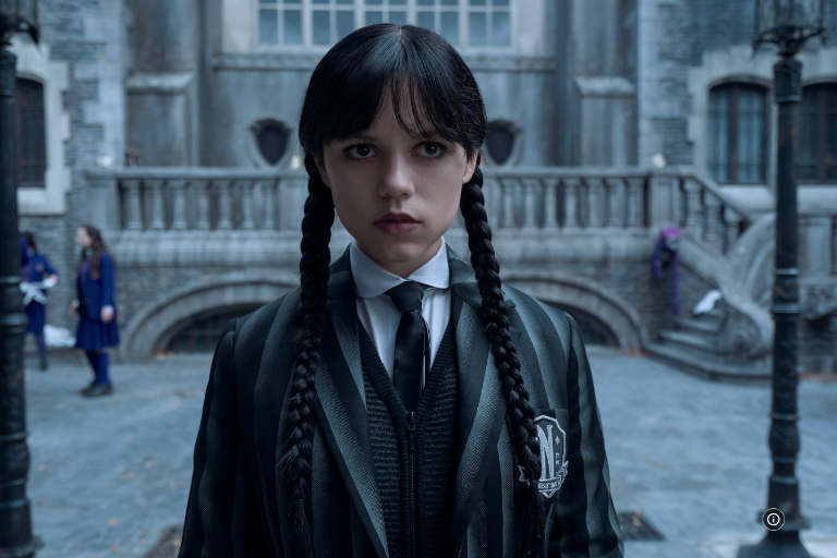 Jenna Ortega lucha por salvar a Enid en el tráiler de ‘Merlina Temporada 2’