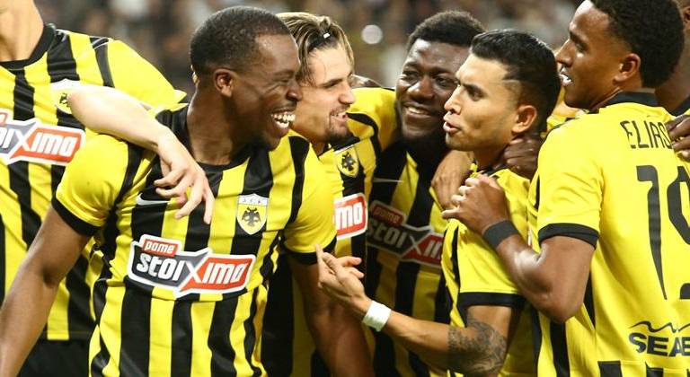 Pineda sigue sumando minutos y protagonismo en el AEK.