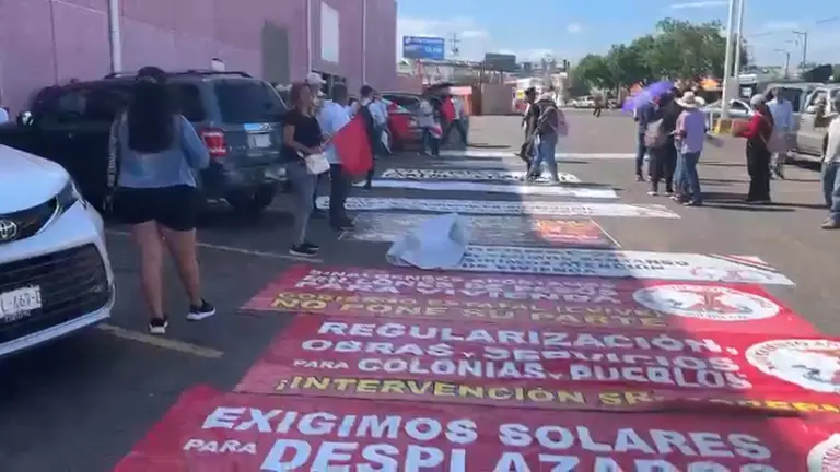 Integrantes de Antorcha Campesina en Sinaloa alistan protesta en Culiacán.