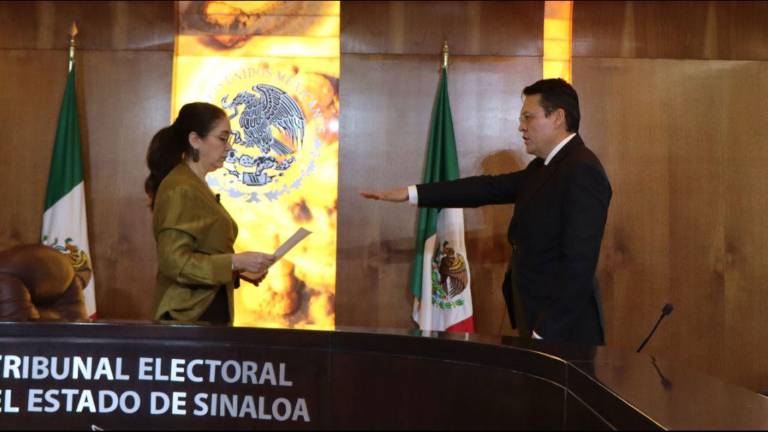 Édgar Donato Vega Márquez rinde protesta como Magistrado Presidente del Tribunal Electoral del Estado de Sinaloa.