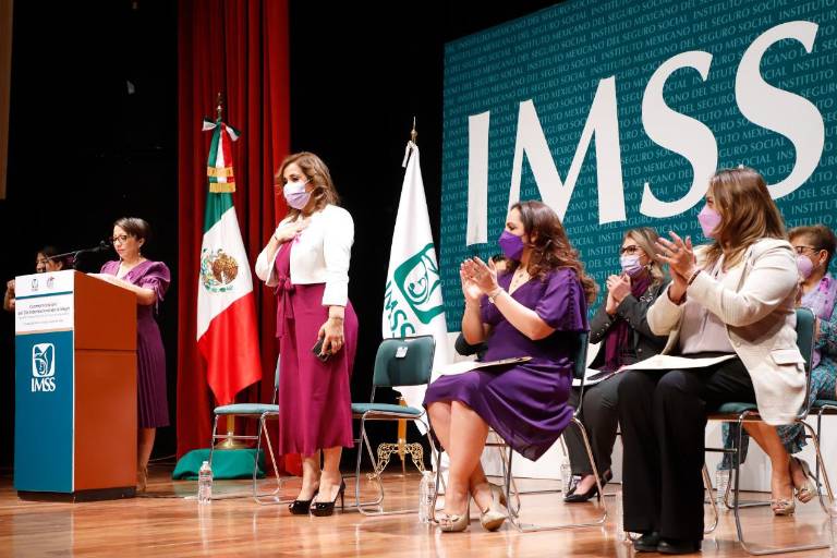 Cumple IMSS a las mujeres de México con acciones que les dan seguridad