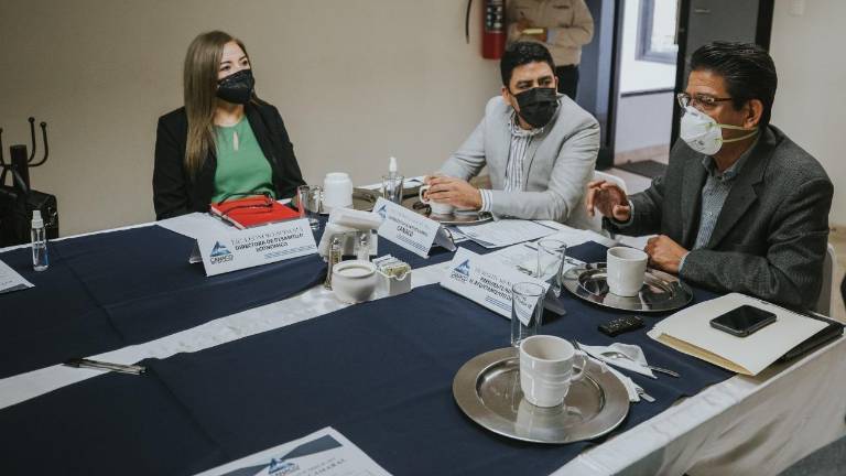 La Intercamaral Guasave en un encuentro con el Alcalde Martín Ahumada Quintero.