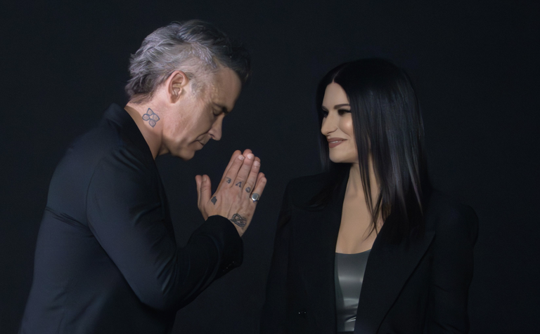 Robbie Williams y Laura Pausini presentan ‘Desire’, el himno oficial de la FIFA