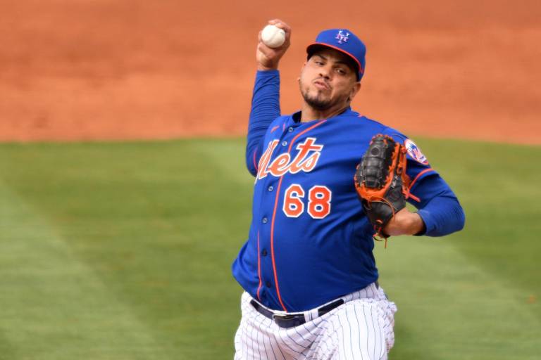 Dodgers acuerda con relevista Dellin Betances