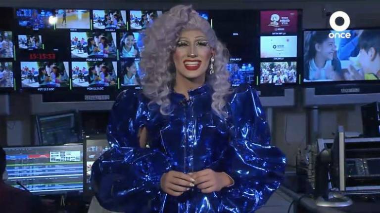 Amanda Drag Queen condujo por primera vez el segmento noticioso llamado “Cada Hora a la Hora” el pasado 24 de junio.