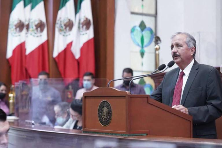 ¿Cómo se desarrollaría el juicio político contra Estrada Ferreiro?