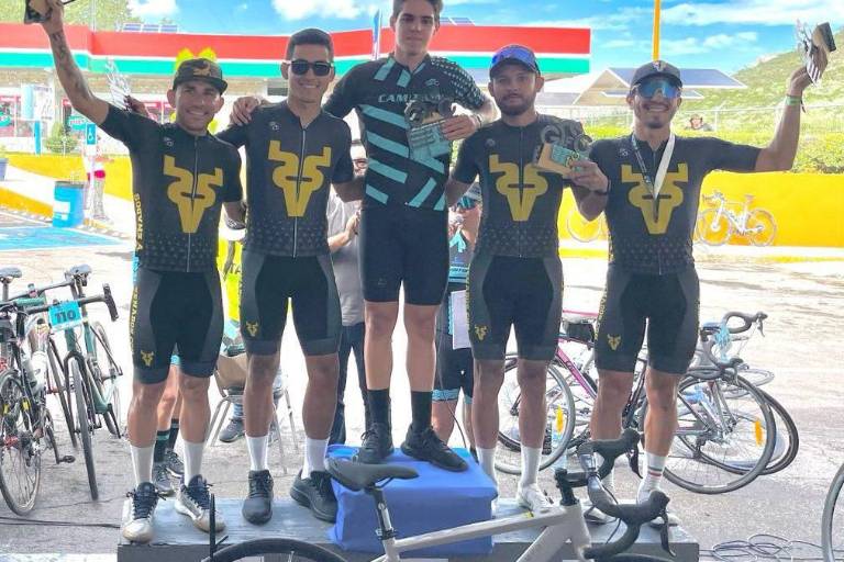Venados de Mazatlán Cycling Team domina el Gran Fondo Coconal