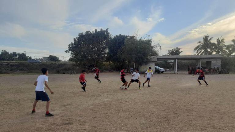 Arranca en Escuinapa Torneo en honor al ‘Pistache’ Torres