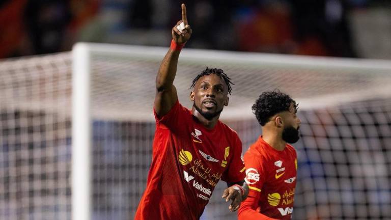 Julián Quiñones se pone a un solo tanto de Cristiano Ronaldo en la lucha por el título de goleo.