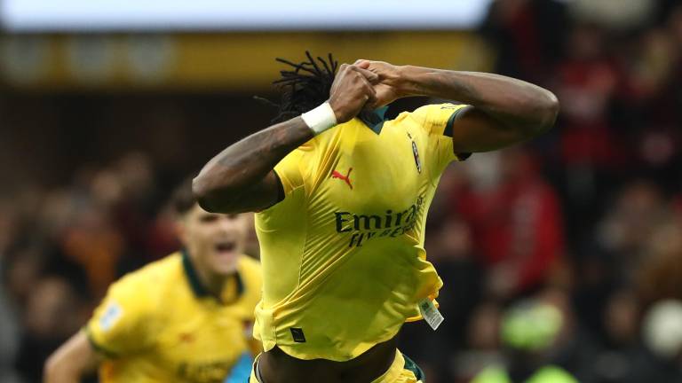 Con la victoria, los rossoneri superan a Inter, Napoli y Roma en la tabla.