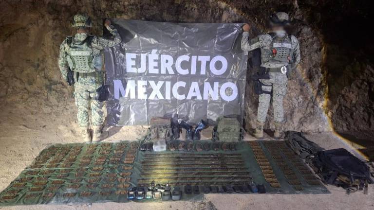 Las fuerzas armadas pusieron a disposición de la autoridad competente el material bélico y táctico incautado.