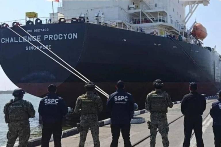 Fuerzas Armadas continuarán en puertos y aduanas, a pesar de ‘huachicol’, confirma Sheinbaum