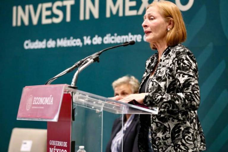 Tatiana Clouthier, secretaria de Economía, da positivo a Covid-19