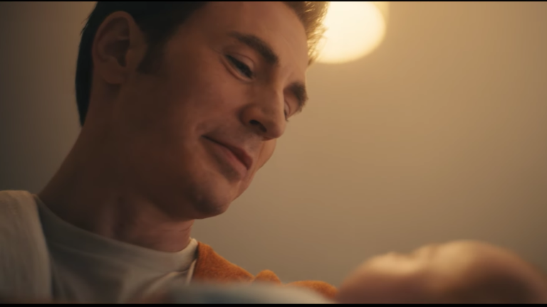 Chris Evans regresa al úniverso de Marvel en su papel de Steve Rogers.