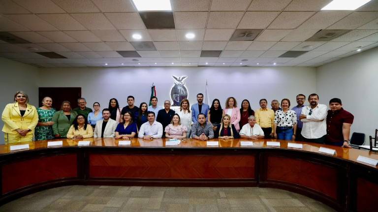 Durante la reunión se destacó la importancia del diálogo y la coordinación para impulsar el desarrollo de las familias sinaloenses.