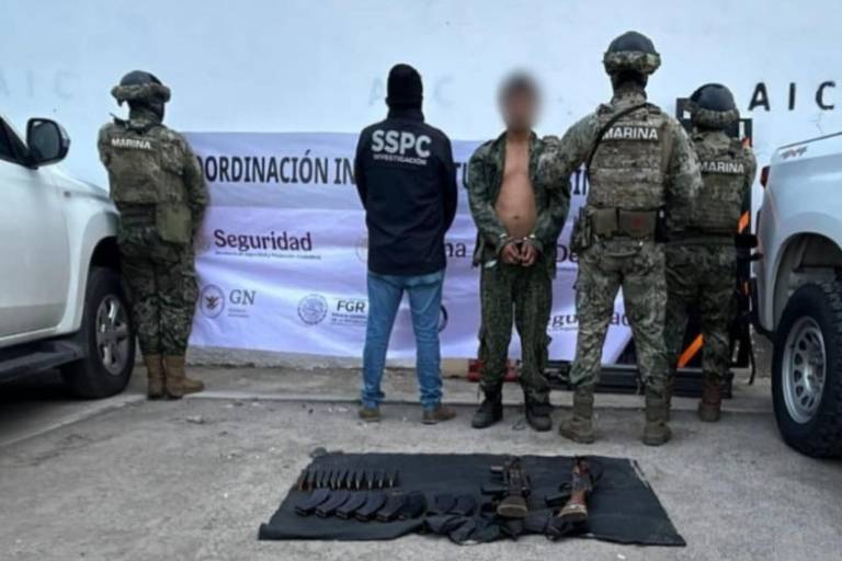 Marina asegura arsenal y detiene a dos personas tras enfrentamiento en San Ignacio