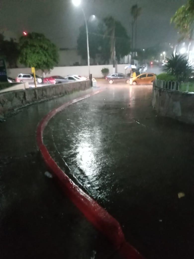 $!Se registran lluvias en el norte y centro de Culiacán
