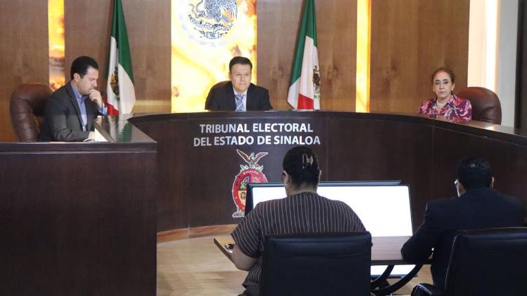 Sesión del Tribunal Electoral del Estado de Sinaloa donde revisaron el caso de Imelda Castro.