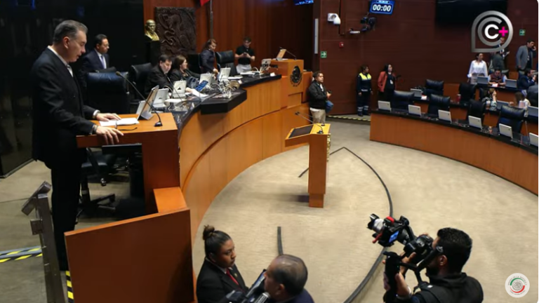 Sesión extraordinaria convocada por la Comisión Permanente del Congreso de la Union.