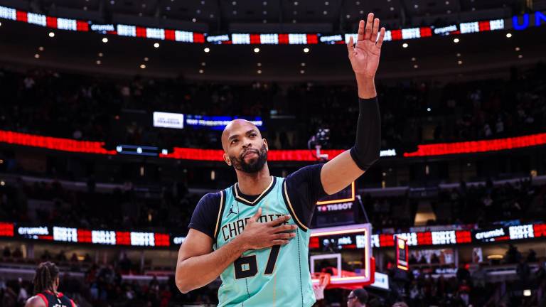Taj Gibson, de 40 años, firma contrato por dos años con los Grizzlies.