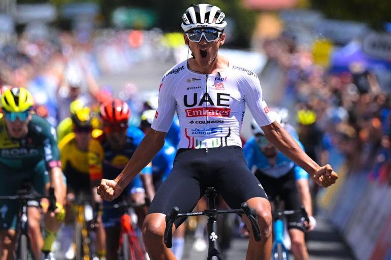 El mexicano Isaac Del Toro renueva con el UAE hasta 2029