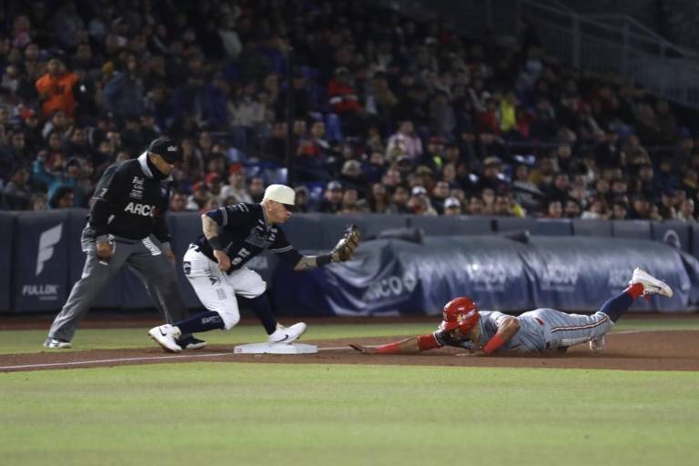 Sultanes se lleva la serie ante Águilas