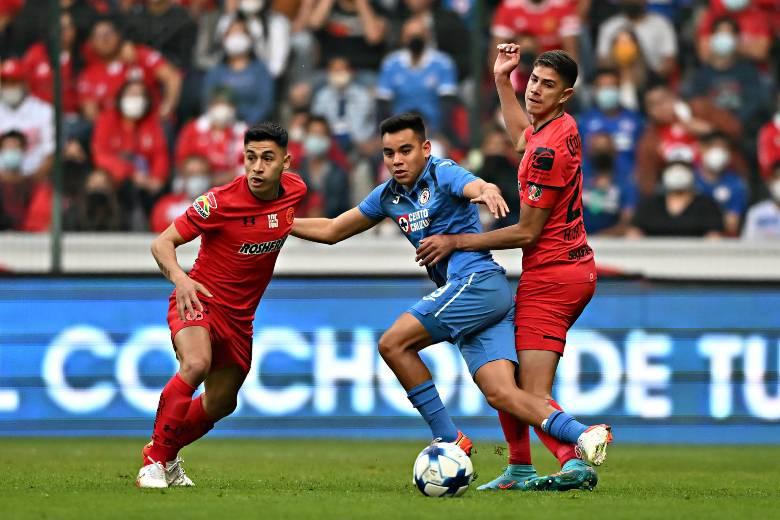 $!Cruz Azul muestra músculo ofensivo y golea 4-1 al Toluca