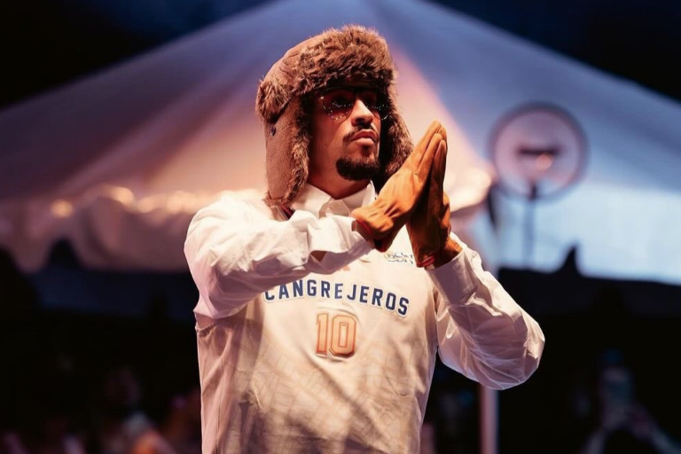 Con la ayuda de la IA, Bad Bunny presenta ‘disculpa’ de Donald Trump, en su tema ‘NuevaYol’