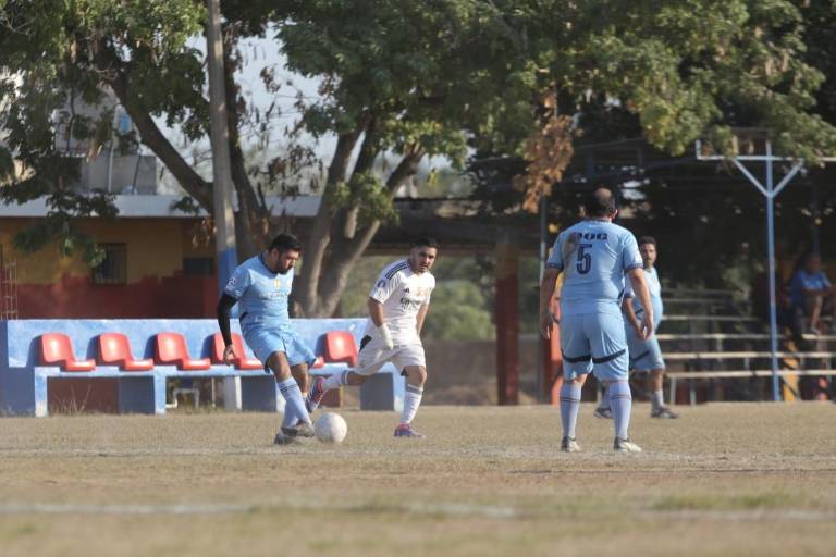Repite dosis IMSS a Deportivo Cristian Muñoz y se corona en la Copa de Liga Intermédicos