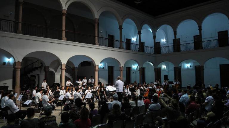 Celebra la Banda Sinfónica Juvenil a Culiacán con temas mexicanos