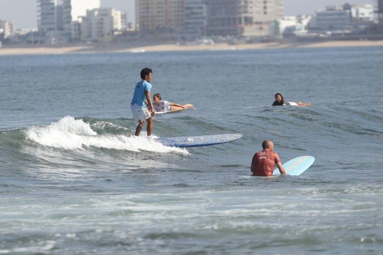 Rogelio Esquivel Jr. y Chloe Calmon triunfan en el Mexilog Fest Mazatlán 2025