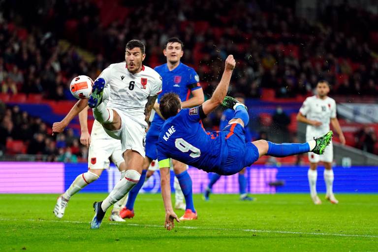 Inglaterra arrasa a Albania en eliminatoria mundialista