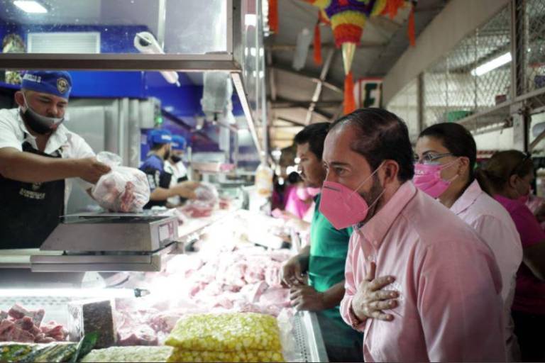 Samuel Lizárraga, el hombre que empezó barriendo en el IMSS, fue delegado y ahora es candidato a Alcalde de Mazatlán
