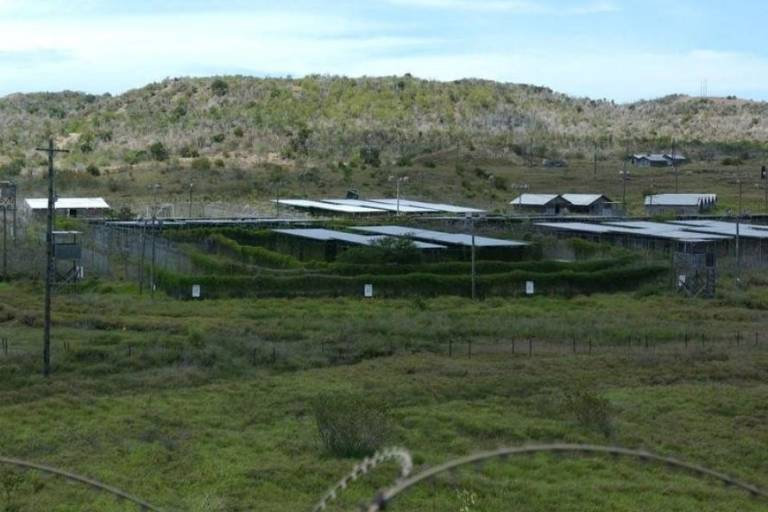 Alerta experta que en Guantánamo viven con daños constantes debido a la tortura