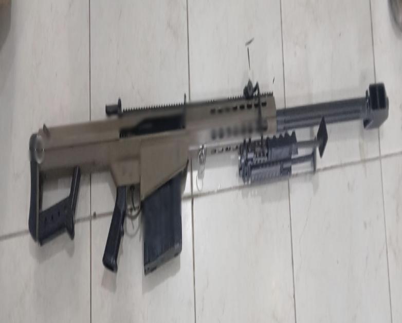 $!Fuerzas armadas decomisan armas, drogas y equipo táctico en operativos en Sinaloa