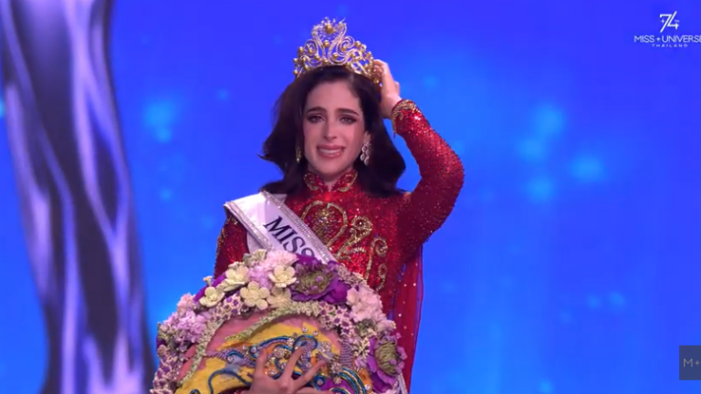 La mexicana Fátima Bosch Fernández expone que ha recibido mensajes de odio, insultos y amenazas tras ser coronada como Miss Universo 2025.
