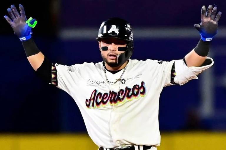 El mazatleco Juan Mora arranca con todo en la postemporada de la Liga Mexicana de Beisbol