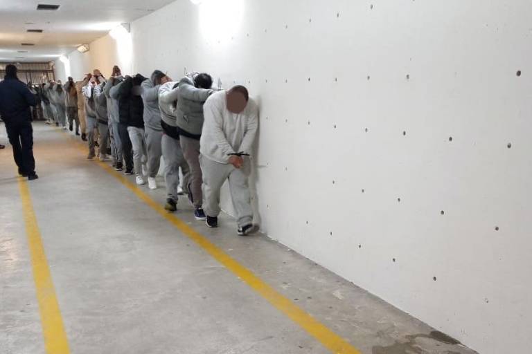 Cesan a director del Cereso y realizan traslado de reos a penales federales
