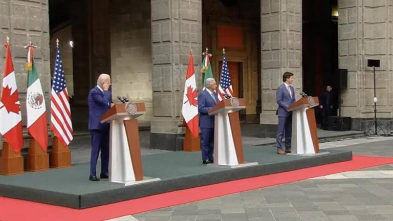 Joe Biden, Andrés Manuel López Obrador y Justin Trudeau en su mensaje conjunto en Palacio Nacional.