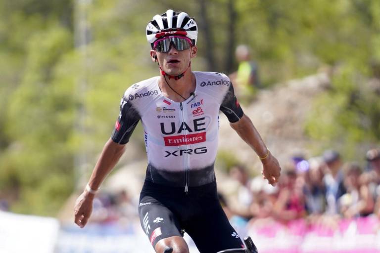 El mexicano Isaac del Toro no deja opción a la duda en la Clásica Terres de l’Ebre