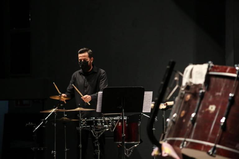 Trepidante interpretación de Sweet swaft, por percusionistas de la OSSLA