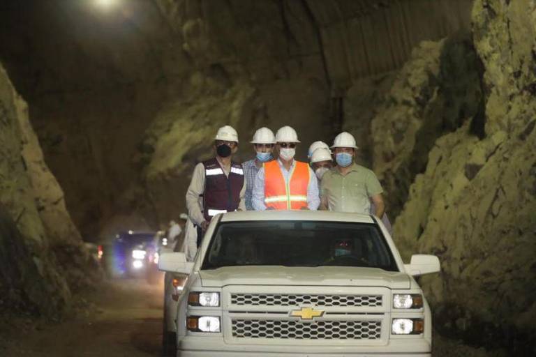 Supervisan la Presa Santa María y su nuevo pueblo