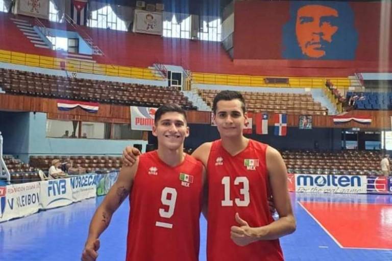 Compiten sinaloenses con Selección Nacional de voleibol de sala en Copa Panamericana en Cuba