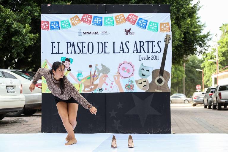 Danya González lleva la danza contemporánea al Paseo de las Artes