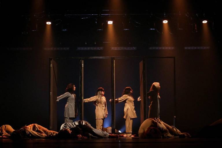 Se titulan once egresadas de la Escuela Superior de Danza del Isic